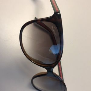 Women’s Gucci Sunglasses